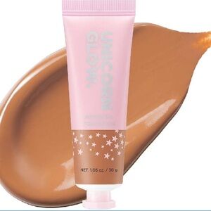 Unicorn Glow Hydrating Foundation - Shade 11 Nutmeg